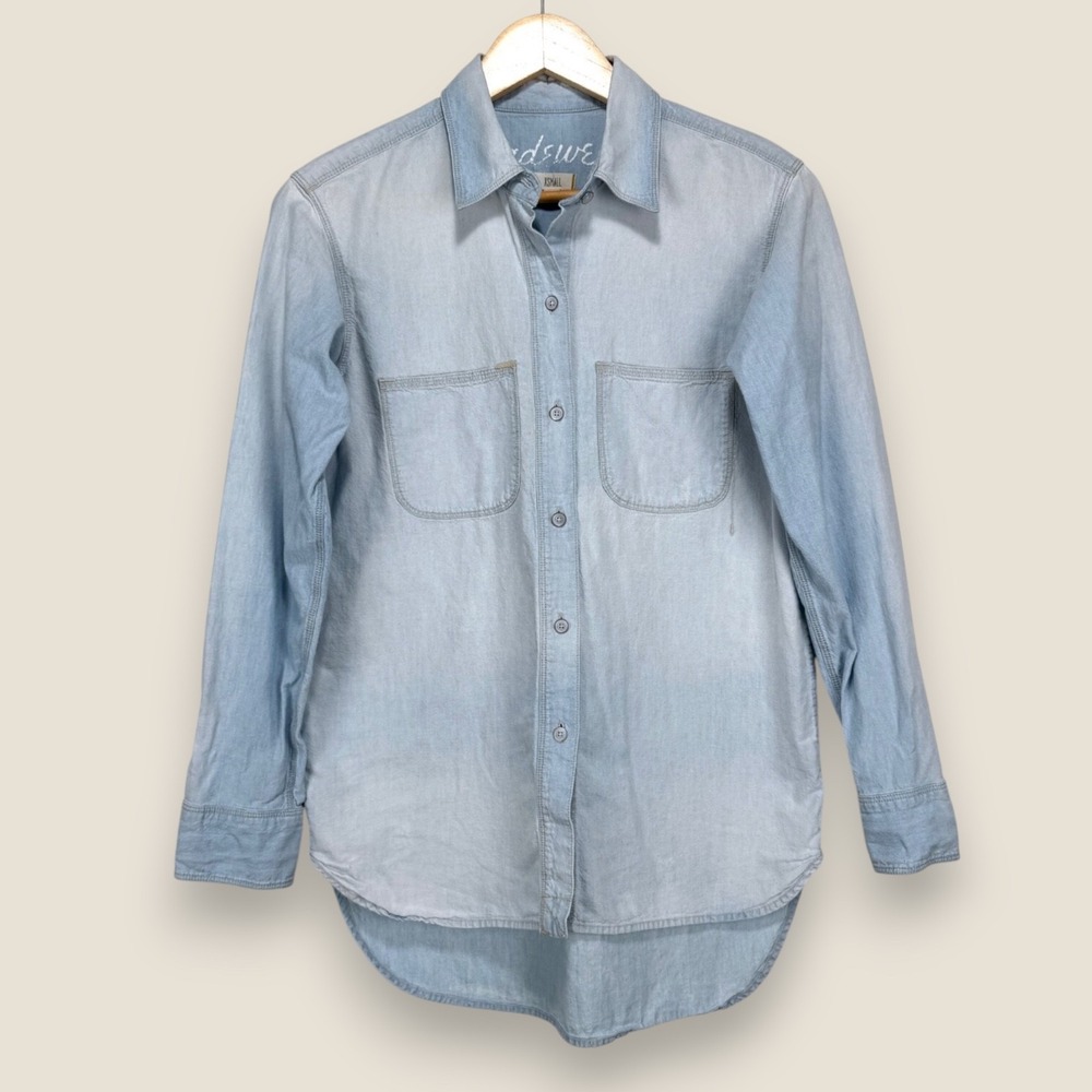 Madewell Long Denim Button Shirt Women XS Extra Small Light Blue Pockets Cotton